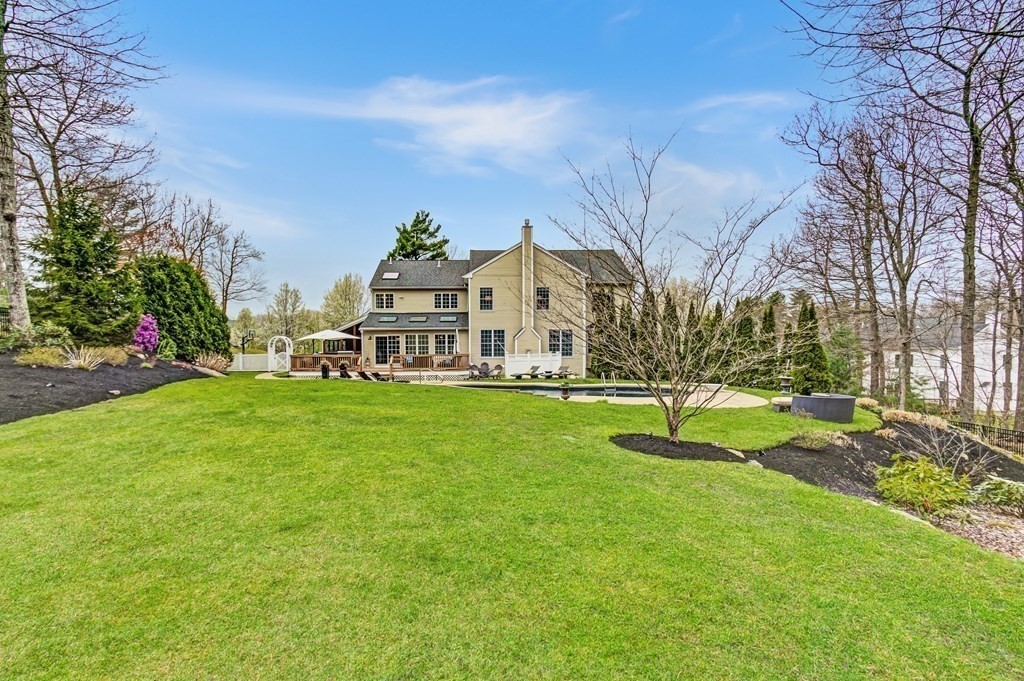 11 Overlook Road Hopkinton, MA 01748 - Photo 4 of 42 Gallery Image 4