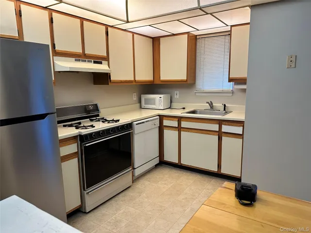 $1,700 | 4 A Berwynn Road, Harriman, NY 10926