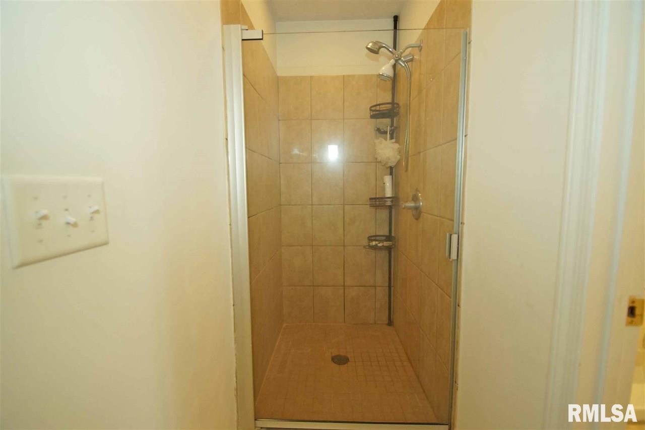 110 Logan Road Marquette Heights, IL 61554 - Photo 14 of 23 Gallery Image 14