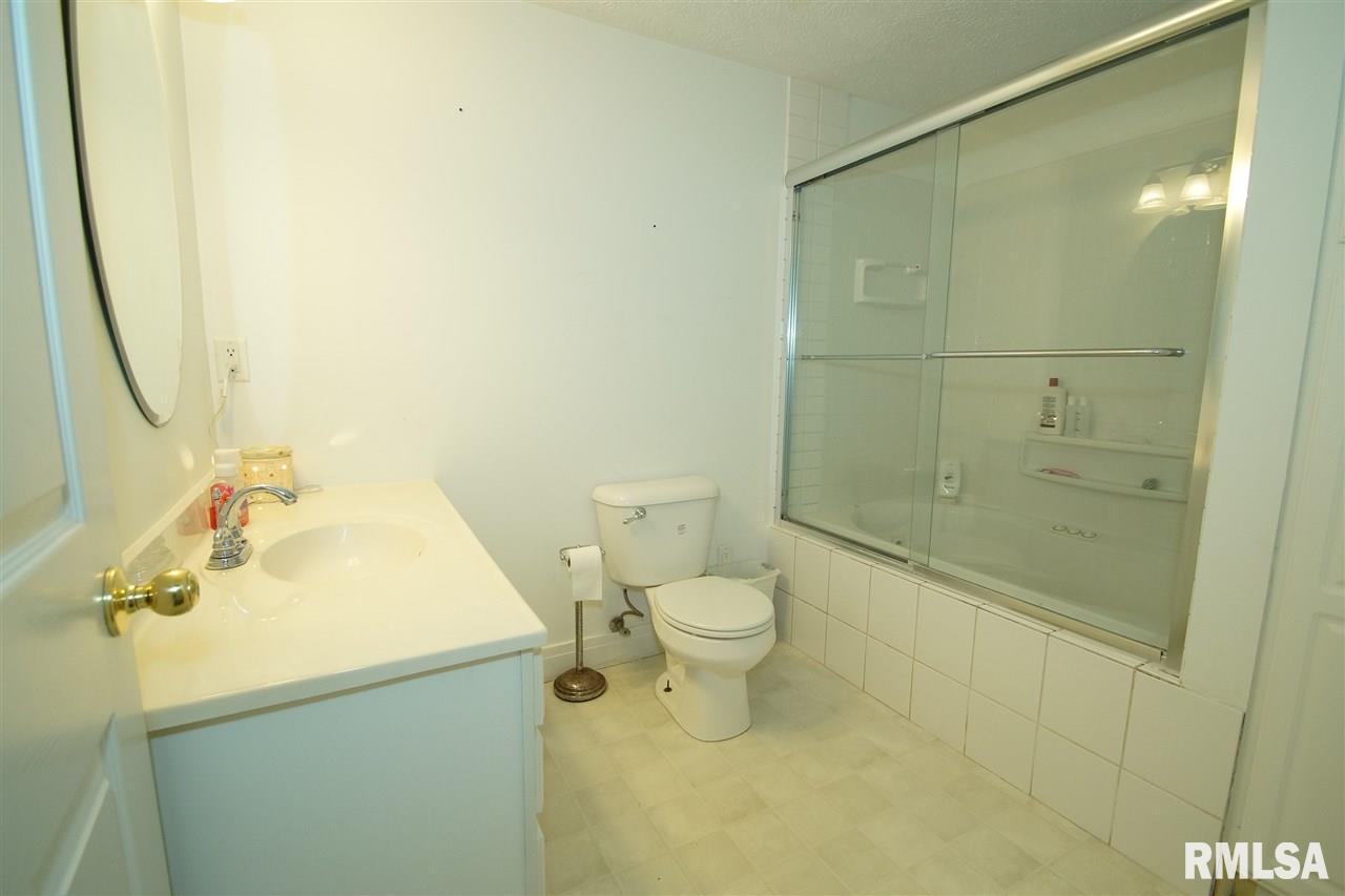 110 Logan Road Marquette Heights, IL 61554 - Photo 20 of 23 Gallery Image 20
