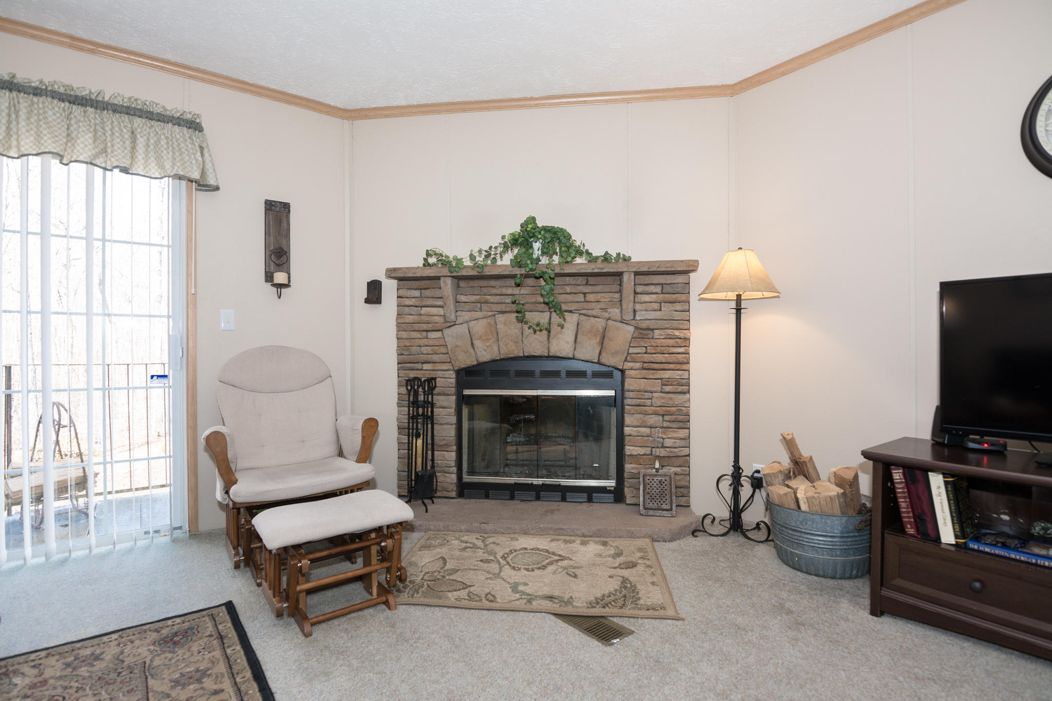 1701 Whiteoak Swamps Road Dunlap, TN 37327 - Photo 5 of 38 Fire Place