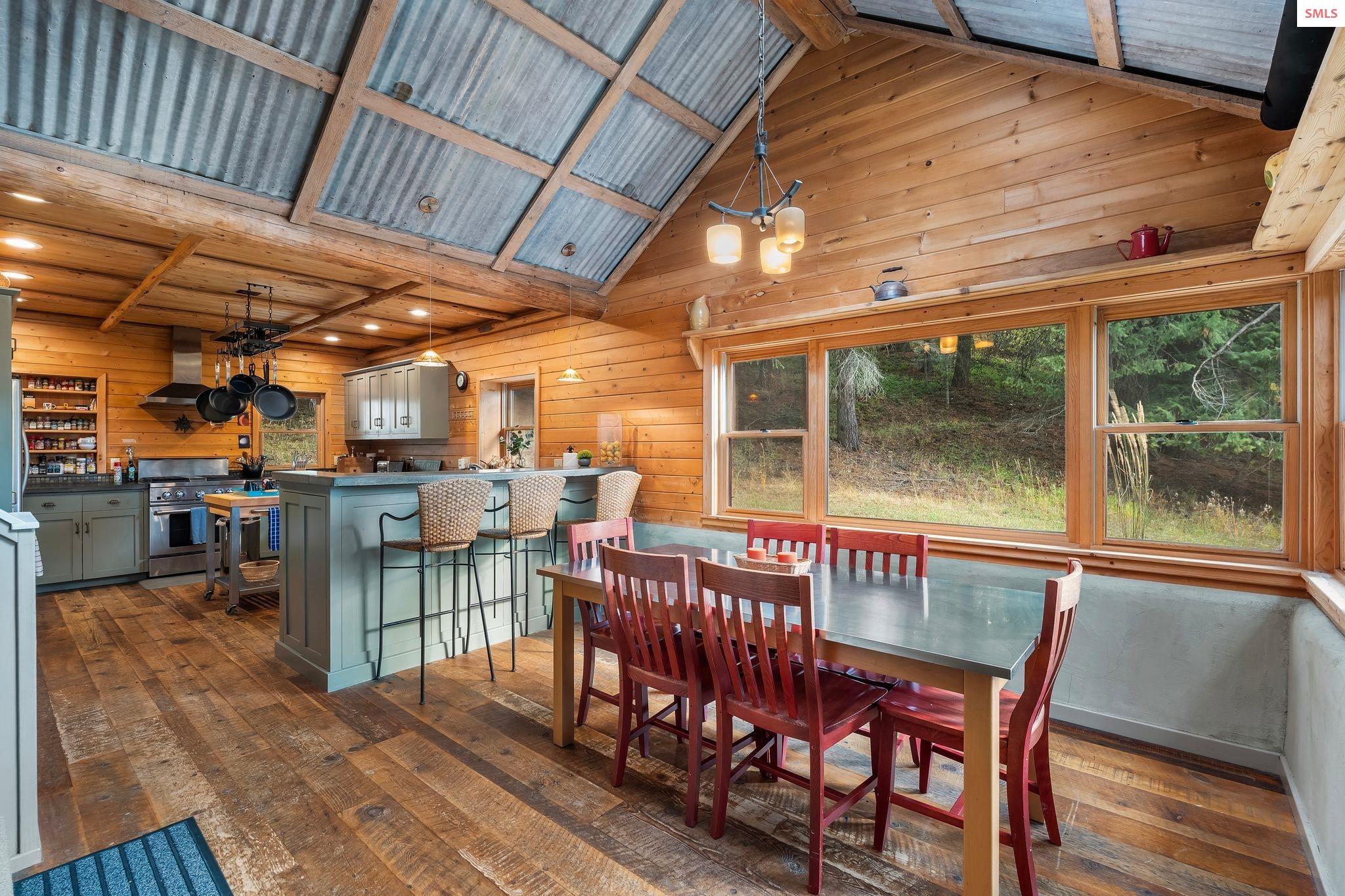 6162 Eureka Road Sagle, ID 83860 - Photo 10 of 94 Gallery Image 10
