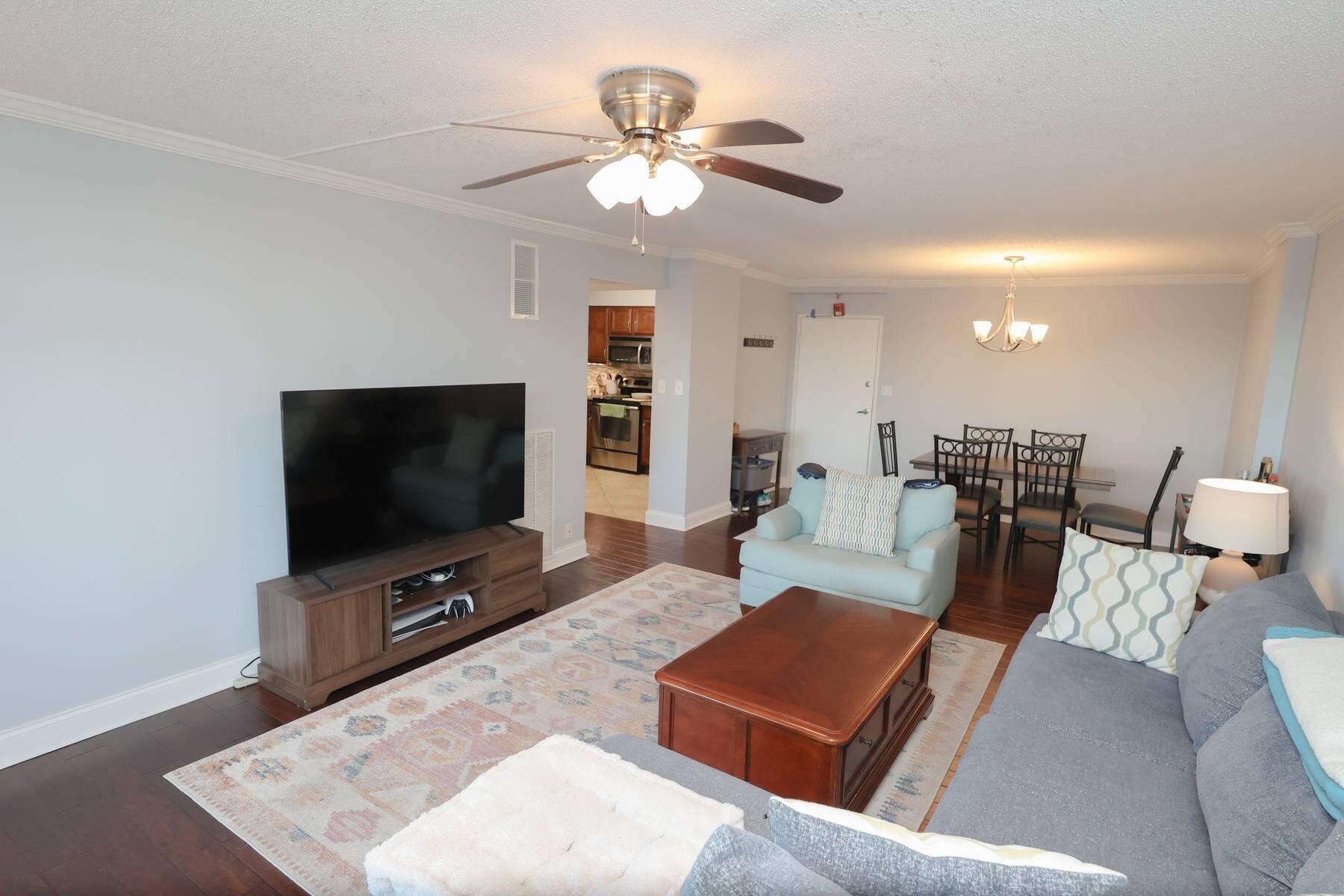 1131 Stringers Ridge Road, Unit 6B Chattanooga, TN 37405 - Photo 7 of 37 Photo 03 11 2025 01 25 23 42