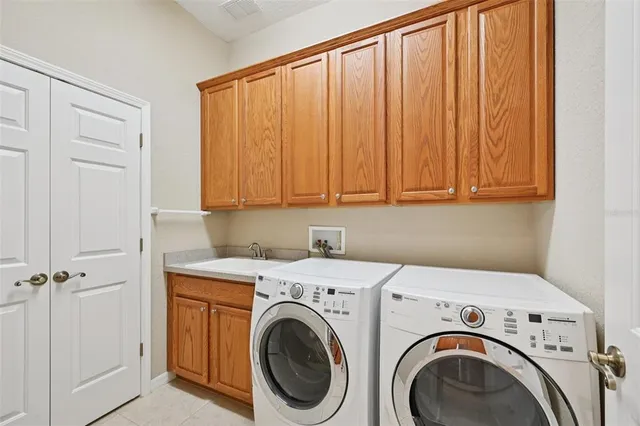 $289,900 | 1013 Chelsea Greens Court, Sun City Center, FL 33573