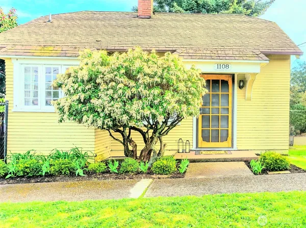 $339,000 | 1108 South 43rd Street, Tacoma, WA 98418