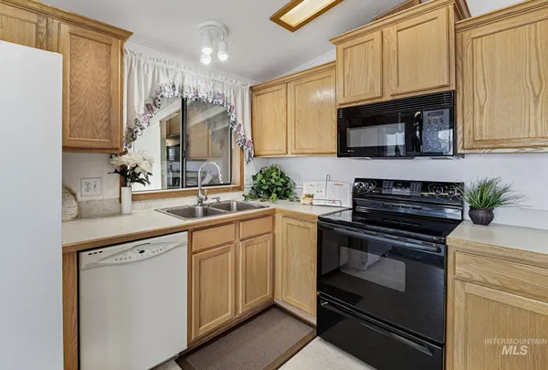 $159,500 | 1907 West Flamingo Avenue, Unit 53 53, Nampa, ID 83651