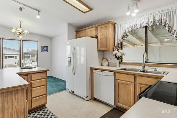 $159,500 | 1907 West Flamingo Avenue, Unit 53 53, Nampa, ID 83651