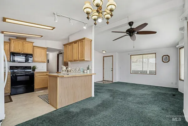 $159,500 | 1907 West Flamingo Avenue, Unit 53 53, Nampa, ID 83651