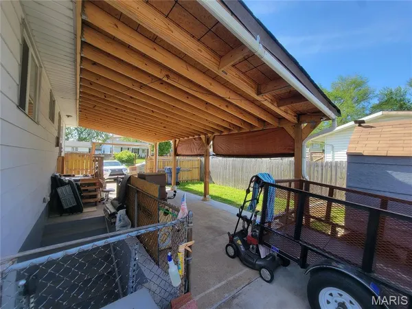 $169,900 | 8111 Southpark Court, St. Louis, MO 63125