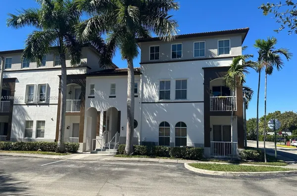 $415,000 | 4331 Southwest 160th Avenue, Unit 218, Miramar, FL 33027
