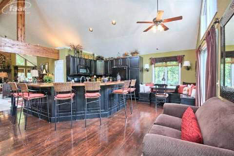 12269 White Lake Road Fenton, MI 48430 - Photo 10 of 32 20415721-9.JPG
