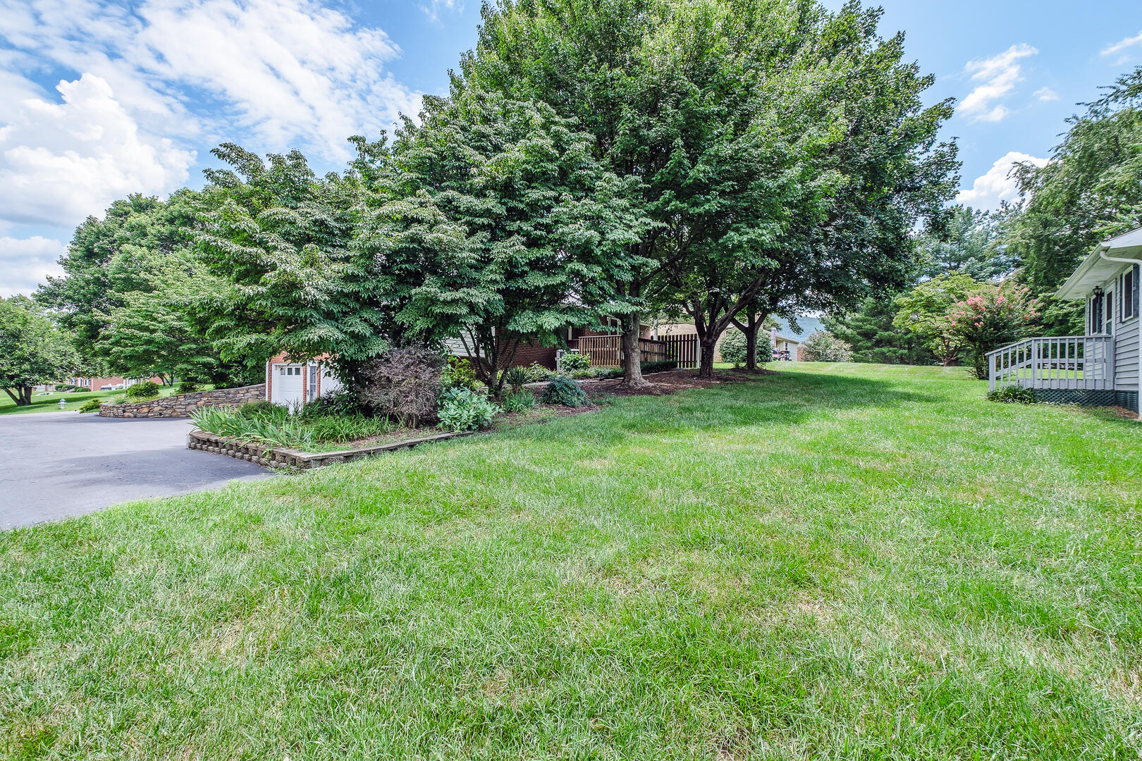 5204 Britaney Road Roanoke, VA 24012 - Photo 9 of 50 5204 Britaney Rd-9
