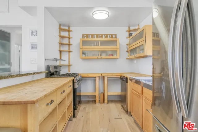 $2,650,000 | 11 20th Avenue, Venice, CA 90291