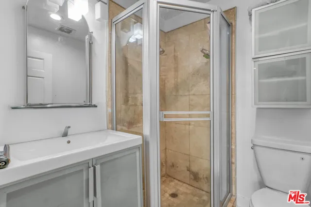 $2,650,000 | 11 20th Avenue, Venice, CA 90291