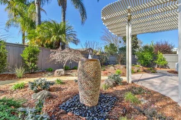 $1,099,000 | 2701 Robinson Creek Lane, Elk Grove, CA 95758