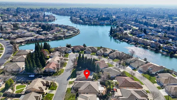 $1,099,000 | 2701 Robinson Creek Lane, Elk Grove, CA 95758