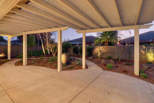 $1,099,000 | 2701 Robinson Creek Lane, Elk Grove, CA 95758