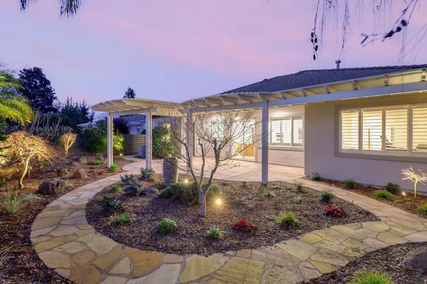 $1,099,000 | 2701 Robinson Creek Lane, Elk Grove, CA 95758