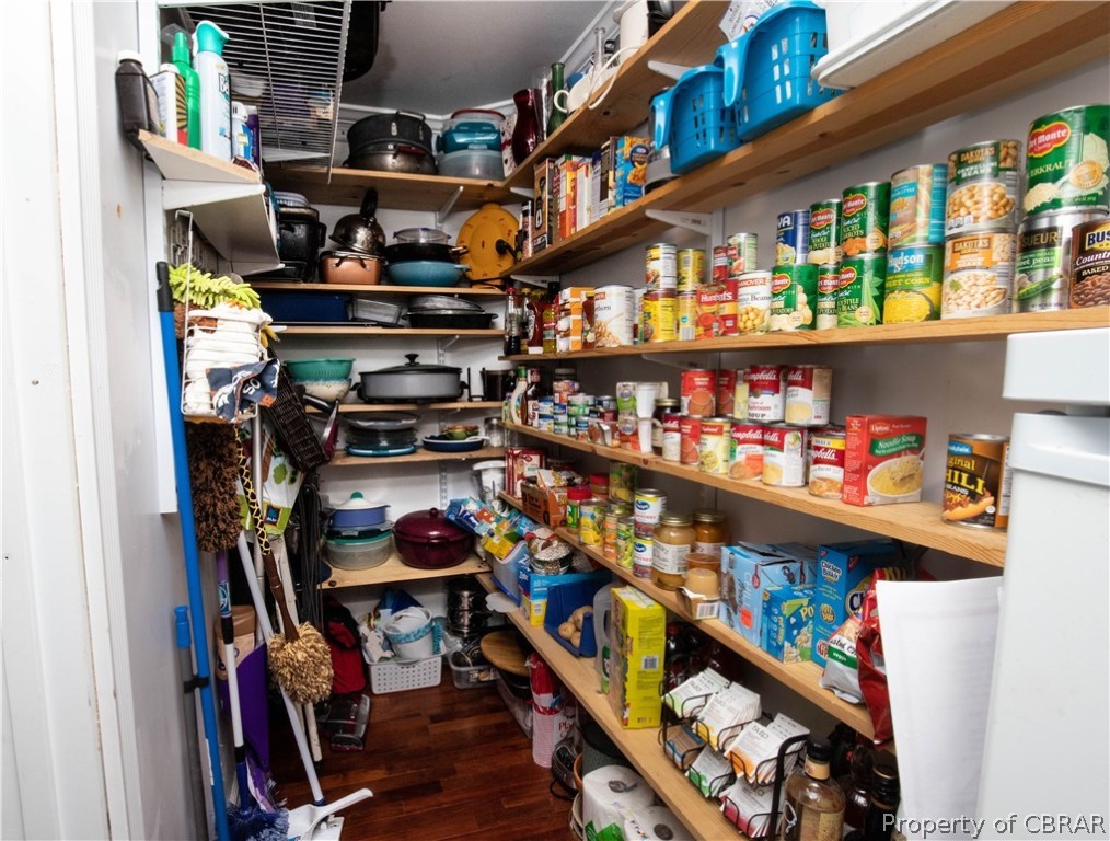 2471 Regent Road Topping, VA 23169 - Photo 12 of 40 Pantry