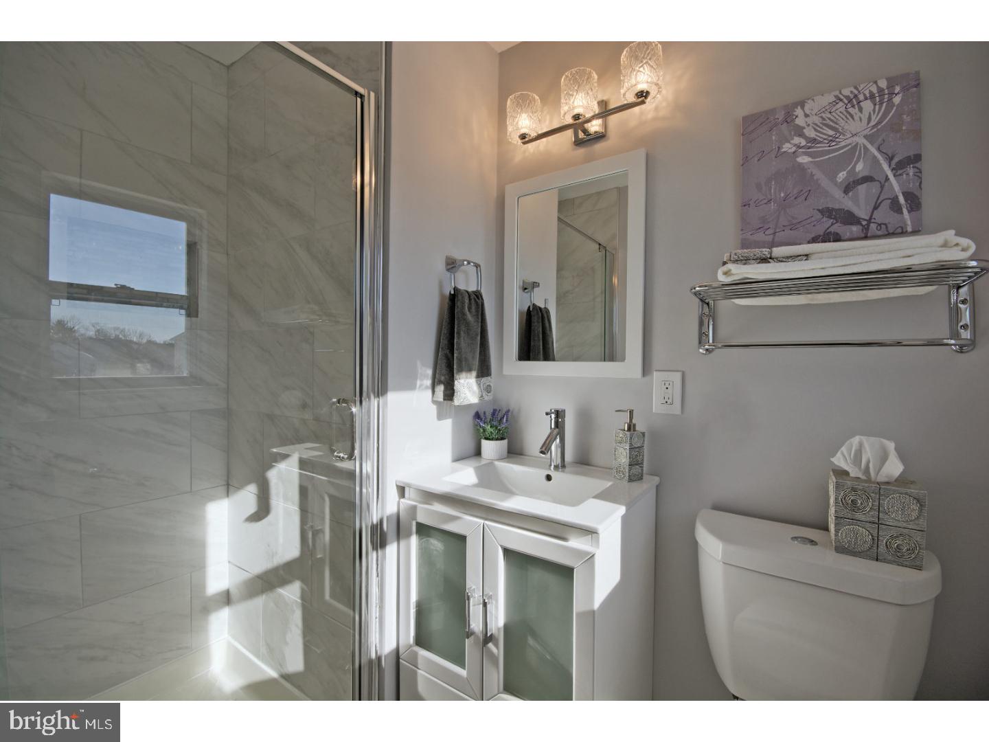 24 Regent Road Cherry Hill, NJ 08003 - Photo 16 of 25 Master Bathroom
