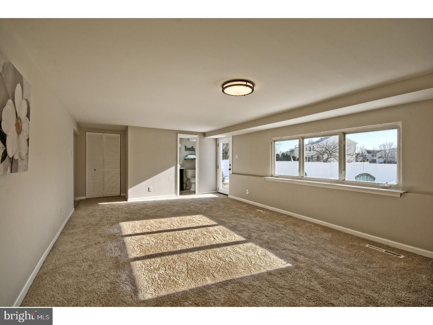 24 Regent Road Cherry Hill, NJ 08003 - Photo 22 of 25 Family Room