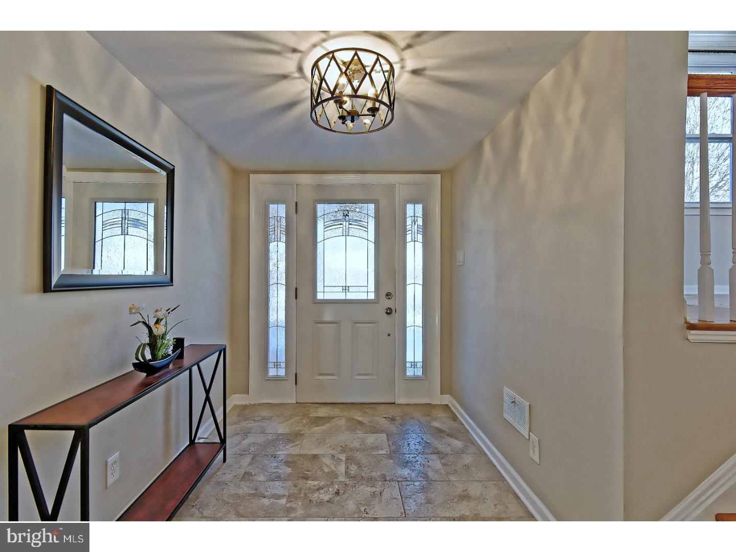 24 Regent Road Cherry Hill, NJ 08003 - Photo 5 of 25 Foyer