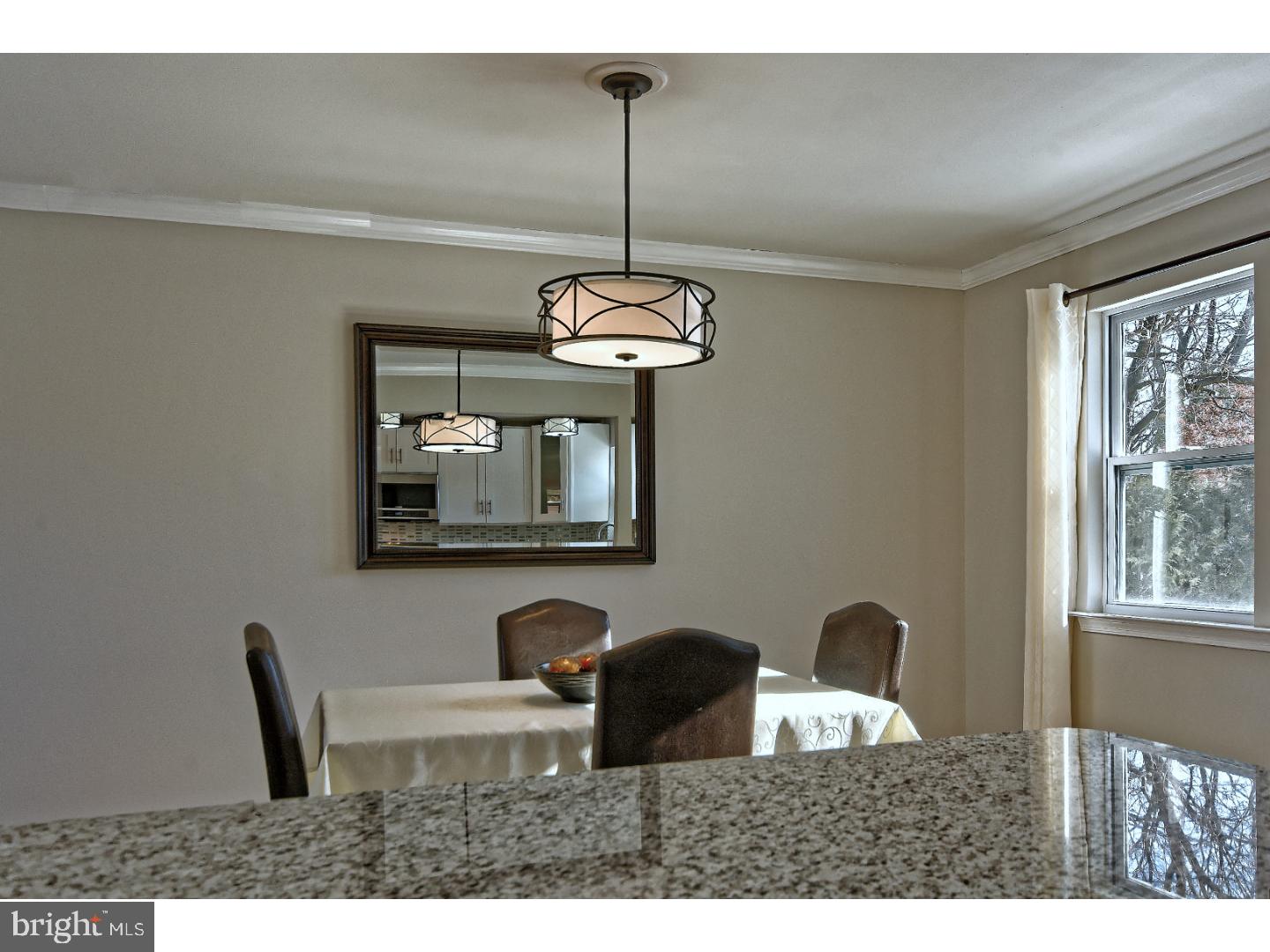 24 Regent Road Cherry Hill, NJ 08003 - Photo 9 of 25 Dining Room