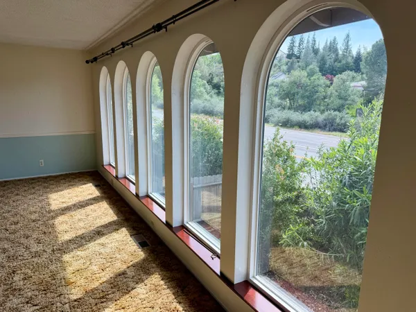 $399,000 | 3856 Westgate Avenue, Redding, CA 96001