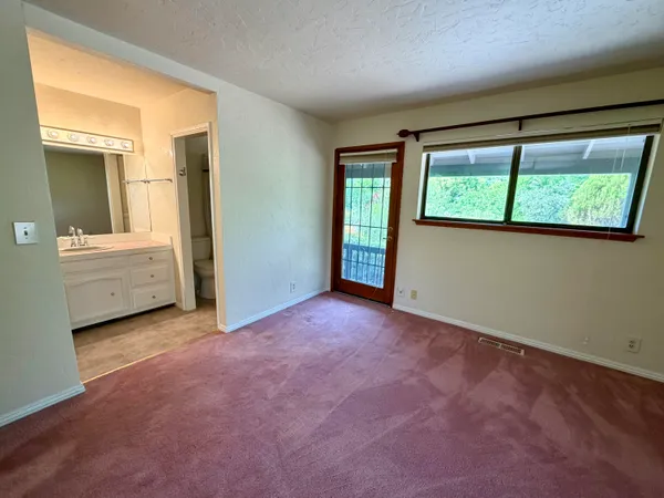 $399,000 | 3856 Westgate Avenue, Redding, CA 96001