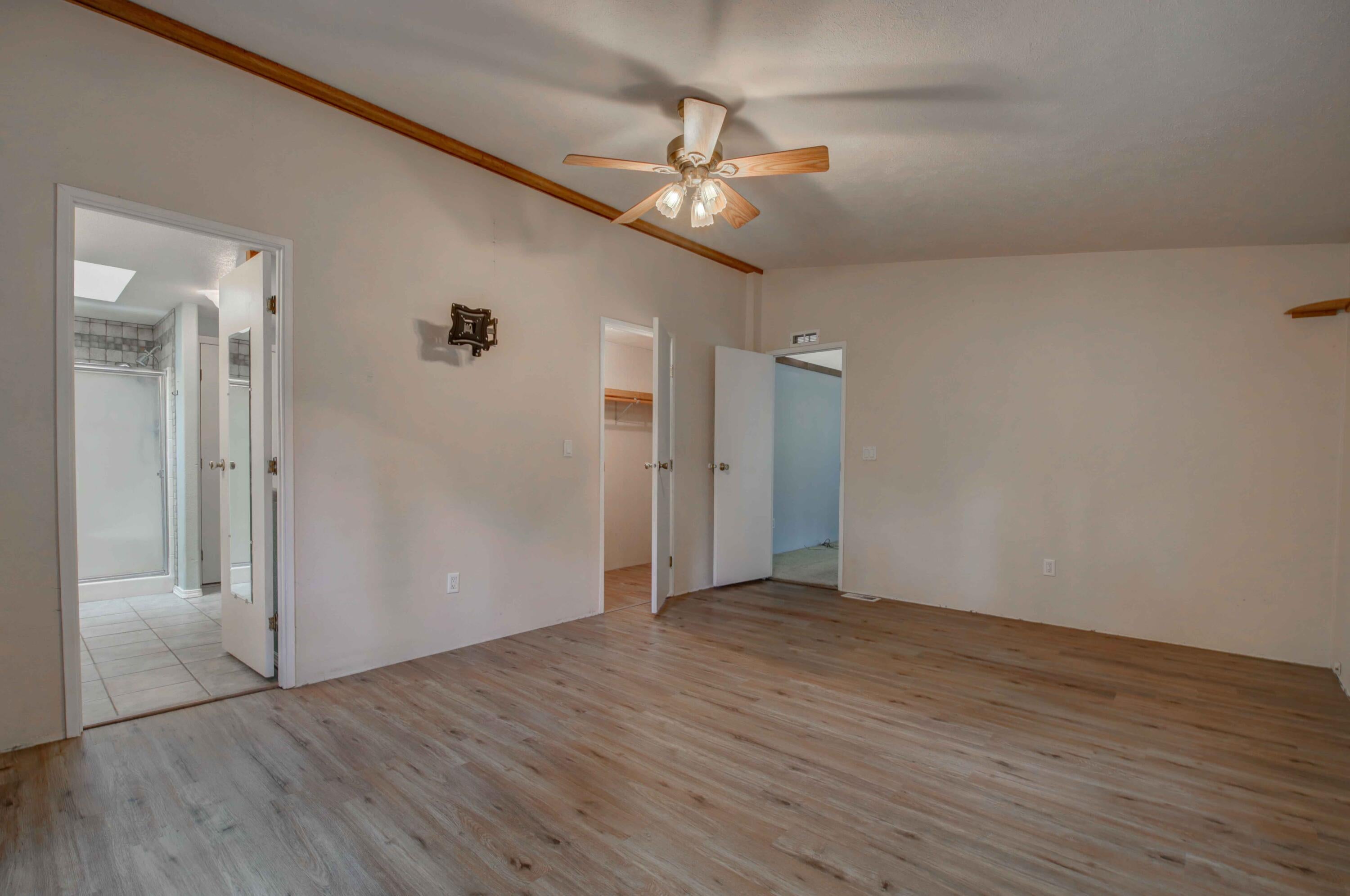 60184 Crater Road Bend, OR 97702 - Photo 12 of 29 60184 Crater Rd-13