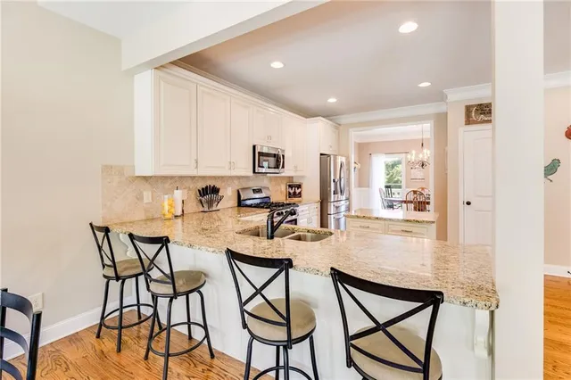 $484,999 | 27 Riverview Trail, Euharlee, GA 30145