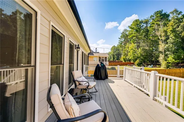 $484,999 | 27 Riverview Trail, Euharlee, GA 30145