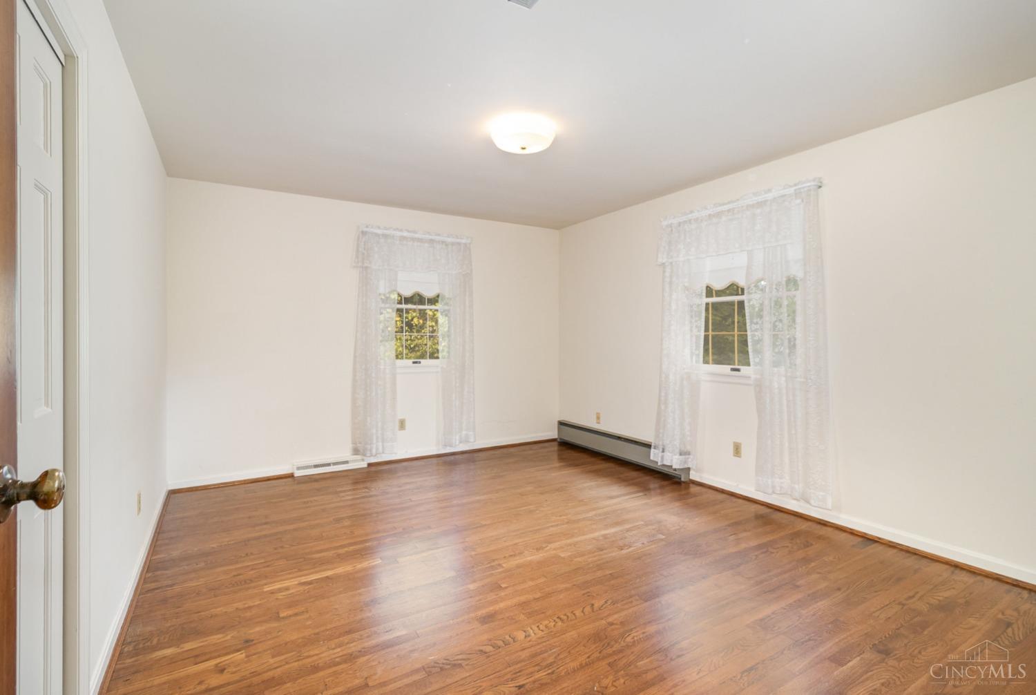 1102 Eversole Road Cincinnati, OH 45230 - Photo 30 of 57
