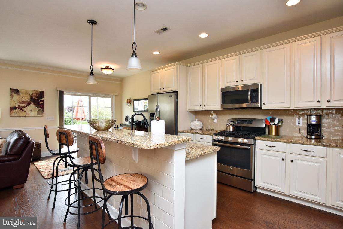 44 Montclaire Road Medford, NJ 08055 - Photo 3 of 29 Kitchen
