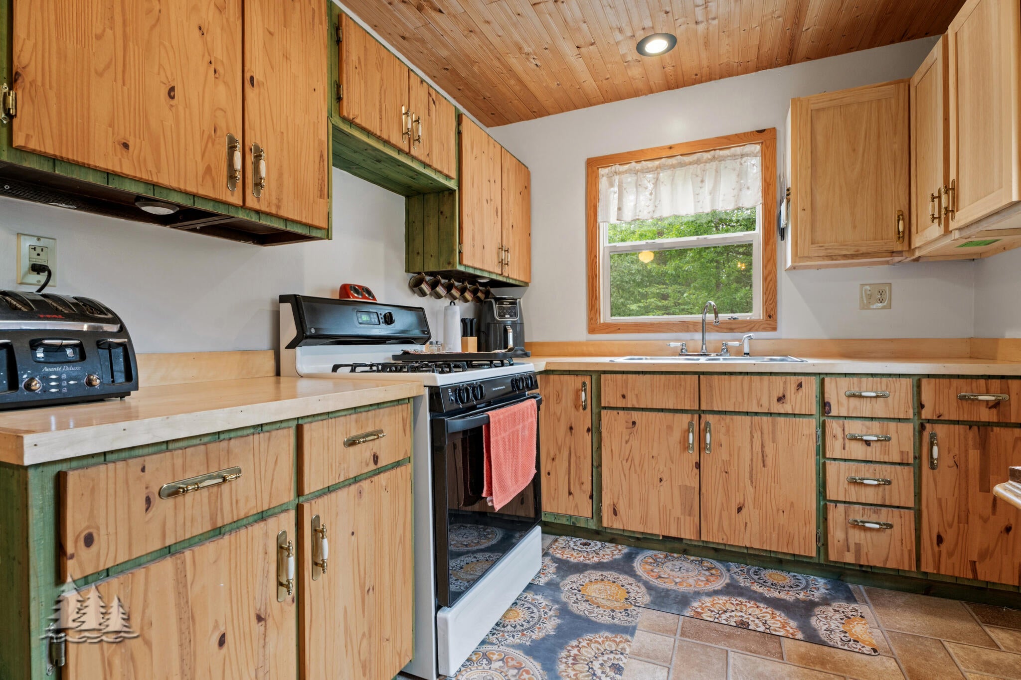 1121 North Red Oak Road Lewiston, MI 49756 - Photo 12 of 42 Gallery Image 12
