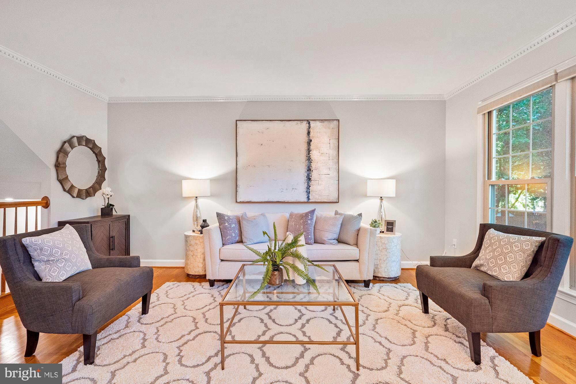 5401 Cabot Ridge Court Fairfax, VA 22032 - Photo 2 of 42 Living Room
