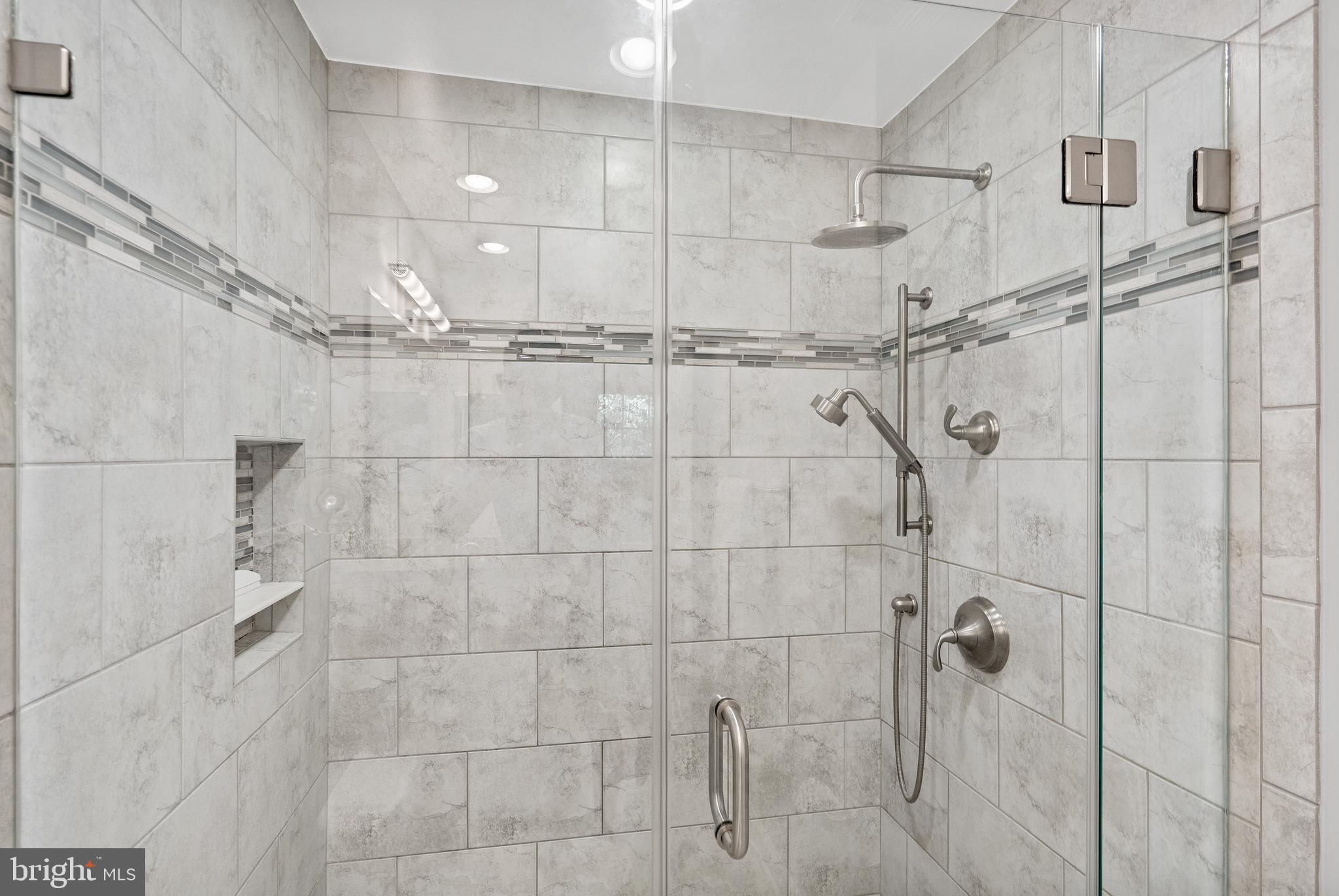 5401 Cabot Ridge Court Fairfax, VA 22032 - Photo 24 of 42 Primary Bathroom's Shower