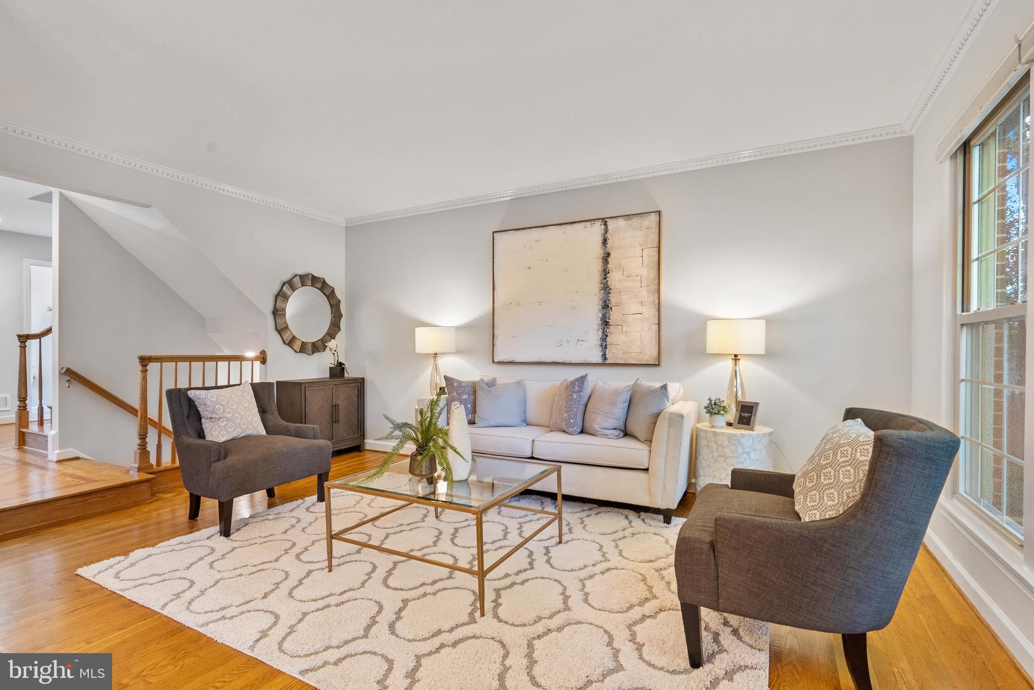 5401 Cabot Ridge Court Fairfax, VA 22032 - Photo 10 of 42 Living Room