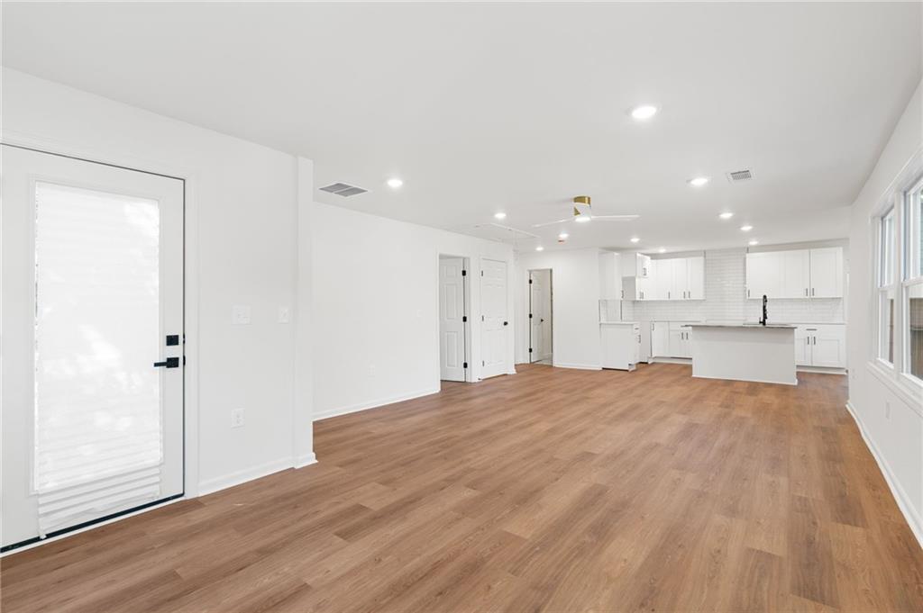 3459 Glen Road Decatur, GA 30032 - Photo 6 of 32