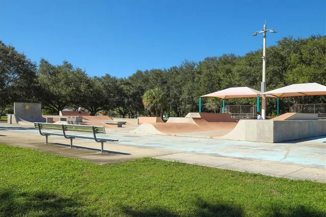 $449,400 | 2105 39th Street West, Bradenton, FL 34205