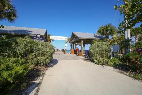 $429,900 | 2105 39th Street West, Bradenton, FL 34205