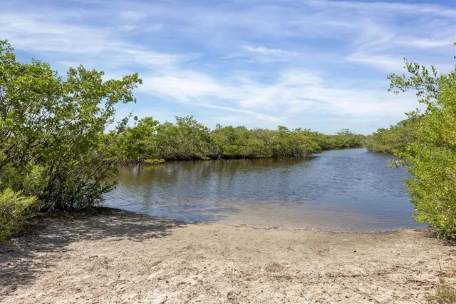 $449,400 | 2105 39th Street West, Bradenton, FL 34205