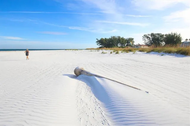 $449,400 | 2105 39th Street West, Bradenton, FL 34205