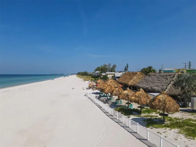 $449,400 | 2105 39th Street West, Bradenton, FL 34205