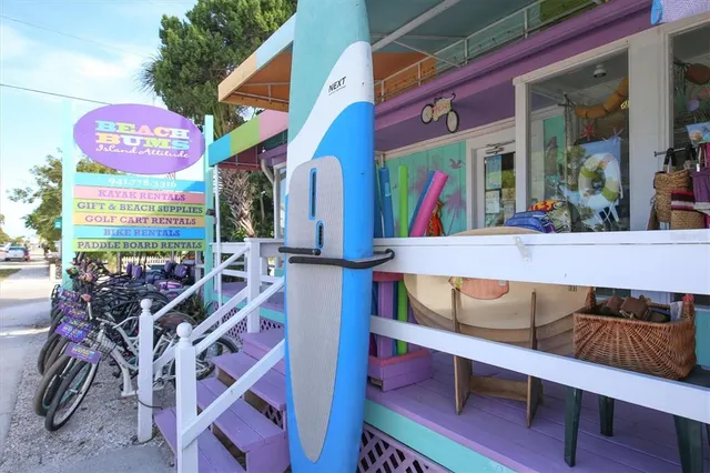 $449,400 | 2105 39th Street West, Bradenton, FL 34205