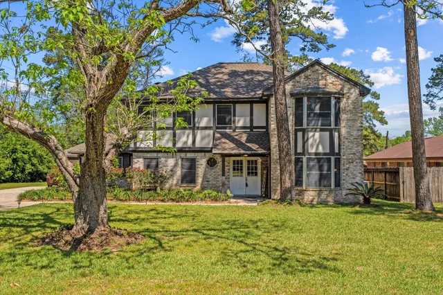 $330,000 | 301 Hill Brook Lane, Conroe, TX 77385