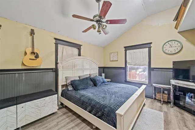 $273,000 | 305 Northwest 17th Street, Blue Springs, MO 64015