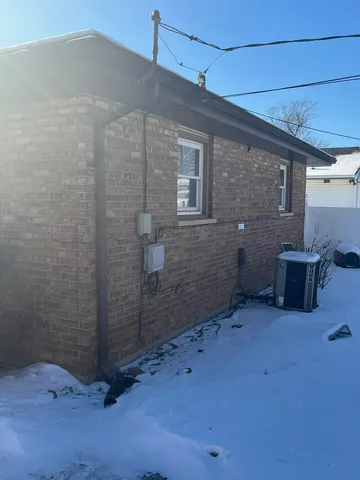 $159,900 | 1716 West 163rd Street, Markham, IL 60428