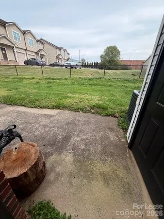 $1,195 | 1545 14th Avenue Northeast, Hickory, NC 28601