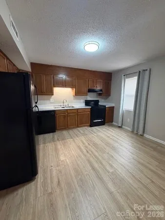 $1,195 | 1545 14th Avenue Northeast, Hickory, NC 28601